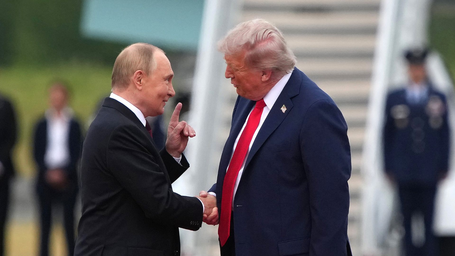 Деталі мирного плану Трампа щодо України Деталі мирного плану Трампа щодо України