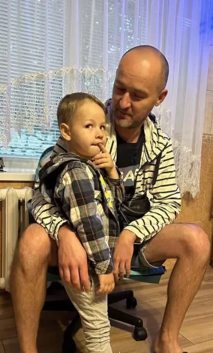 Виталий Долиняк и его сын Давид погибли из-за российской атаки Виталий Долиняк и его сын Давид погибли из-за российской атаки