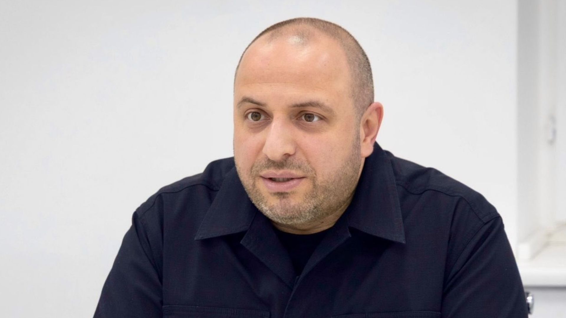 Умєров повернувся в Україну Умєров повернувся в Україну