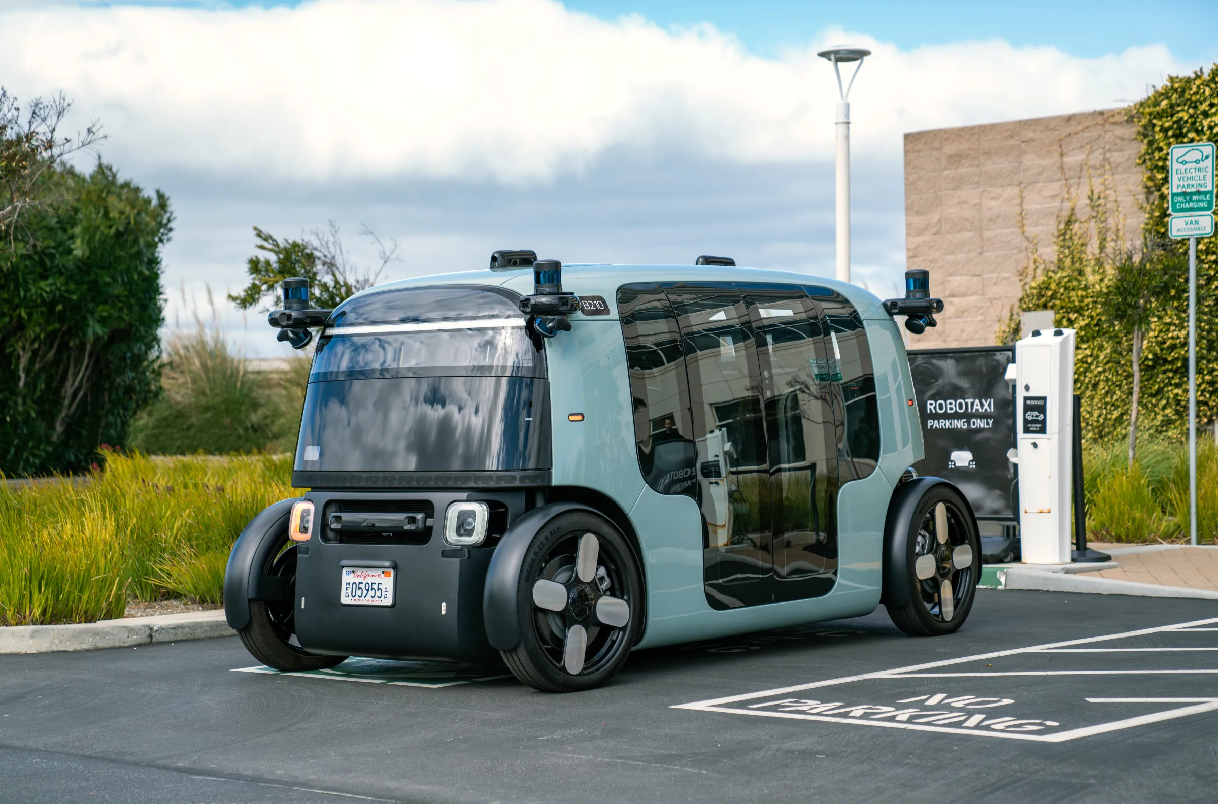 Новое поколение такси: Waymo лидирует, пока Tesla пытается догнать конкурентов Новое поколение такси: Waymo лидирует, пока Tesla пытается догнать конкурентов