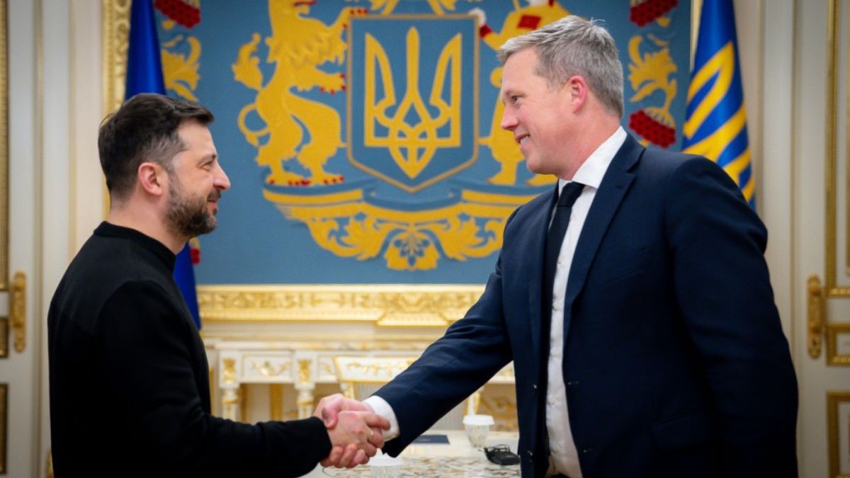 Мирний план Трампа: Зеленський розповів про зустріч з міністром армії США - 24 Канал Мирний план Трампа: Зеленський розповів про зустріч з міністром армії США - 24 Канал