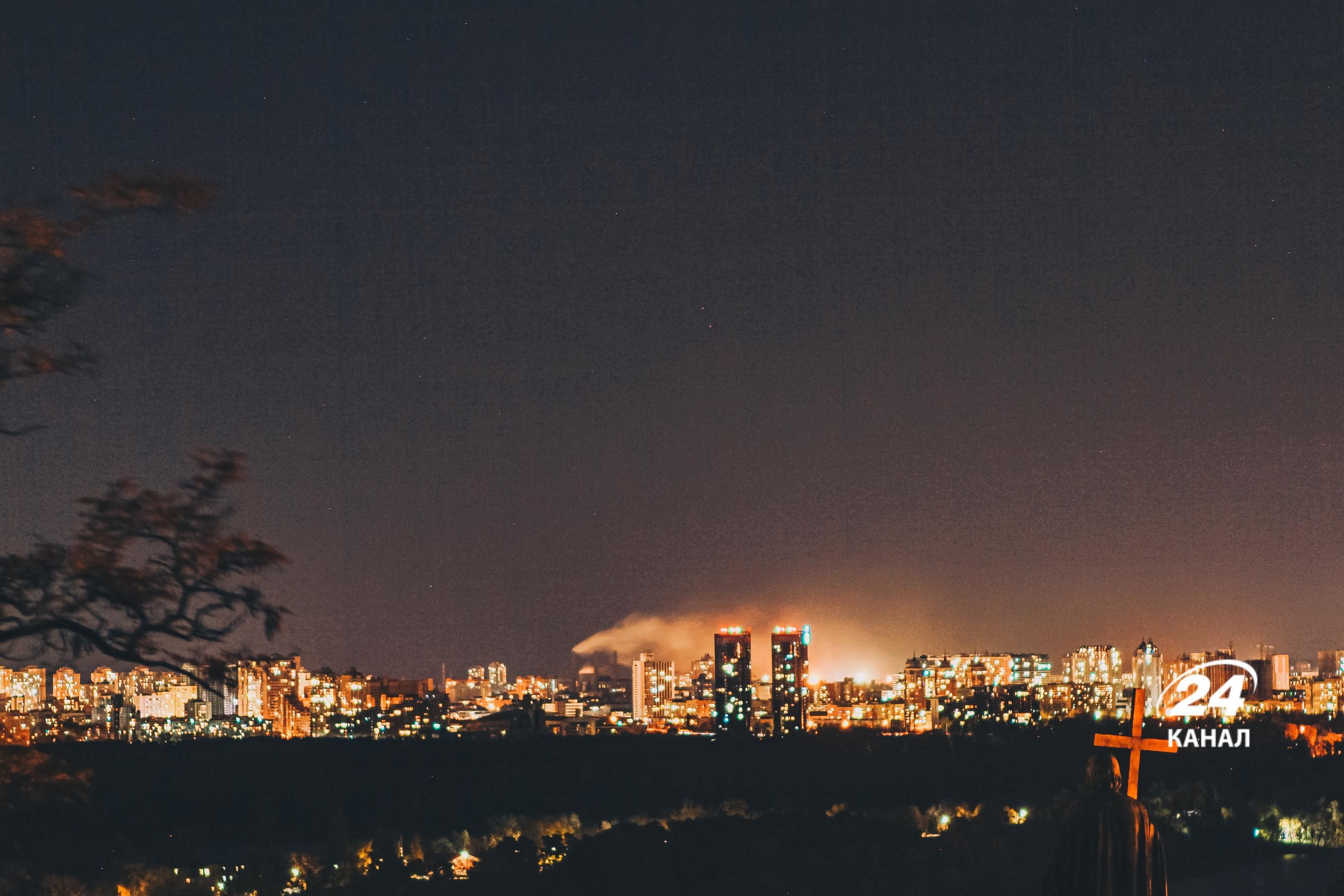 В Україні 25 листопада вимикатимуть світло за графіками В Україні 25 листопада вимикатимуть світло за графіками