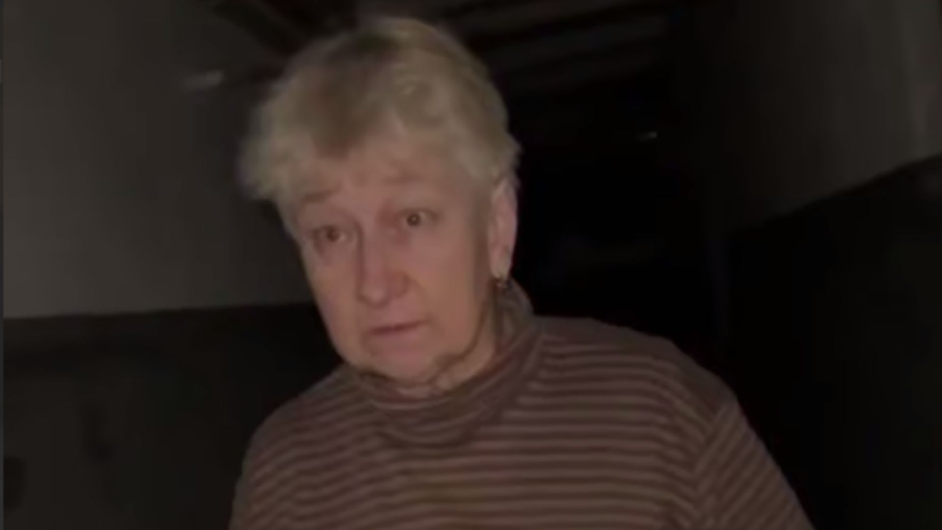 У Києві жінку з дитиною не впустили в укриття під час атаки: як відреагували в поліції - 24 Канал У Києві жінку з дитиною не впустили в укриття під час атаки: як відреагували в поліції - 24 Канал