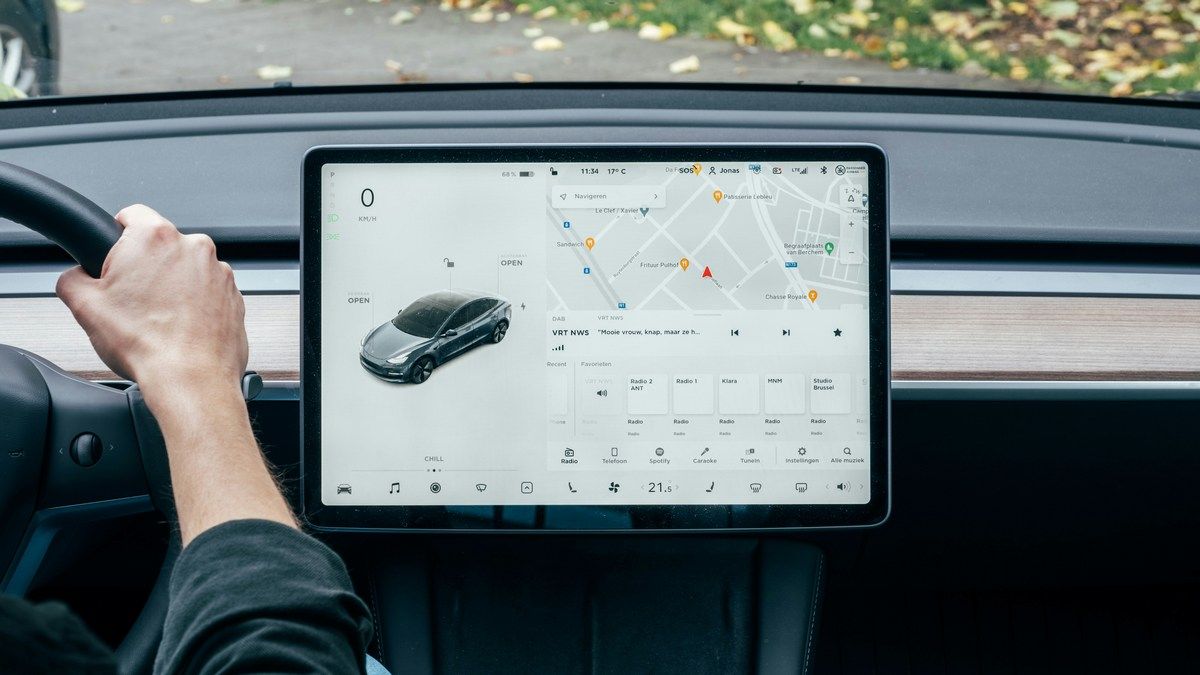 Автопілот Tesla нікому не потрібен – Маск визнав провал переговорів з конкурентами