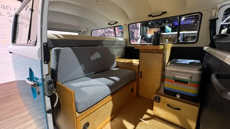 Volkswagen Type 2 1977 года