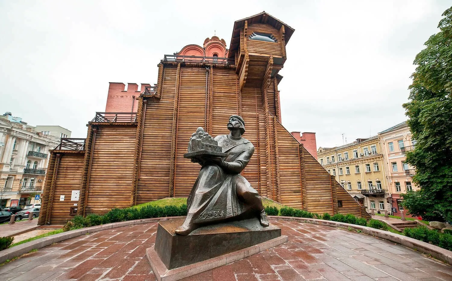 Памятник Ярославу Мудрому Памятник Ярославу Мудрому