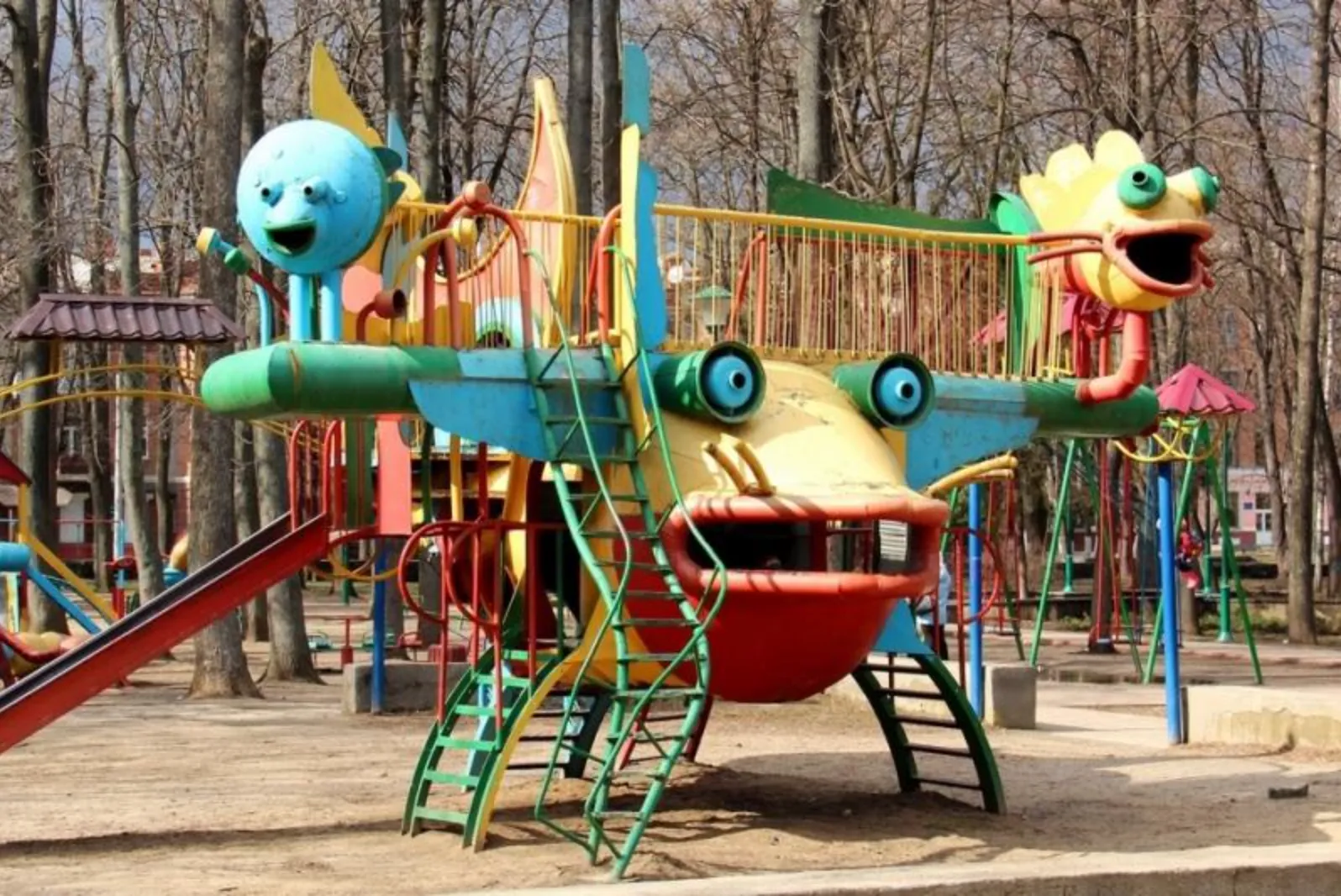 фігури Миколи Мазура