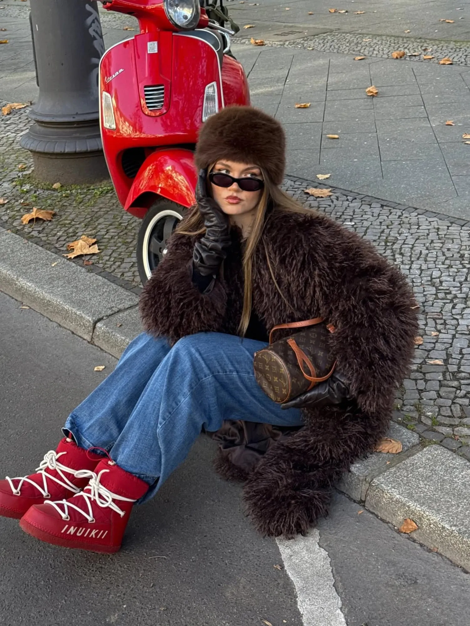 Модні шапки на зимову пору / Фото Cosmopolitan Модні шапки на зимову пору / Фото Cosmopolitan