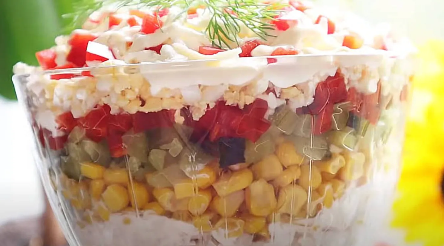 Салат Маричка: как приготовить нежную закуску к мясной тарелке