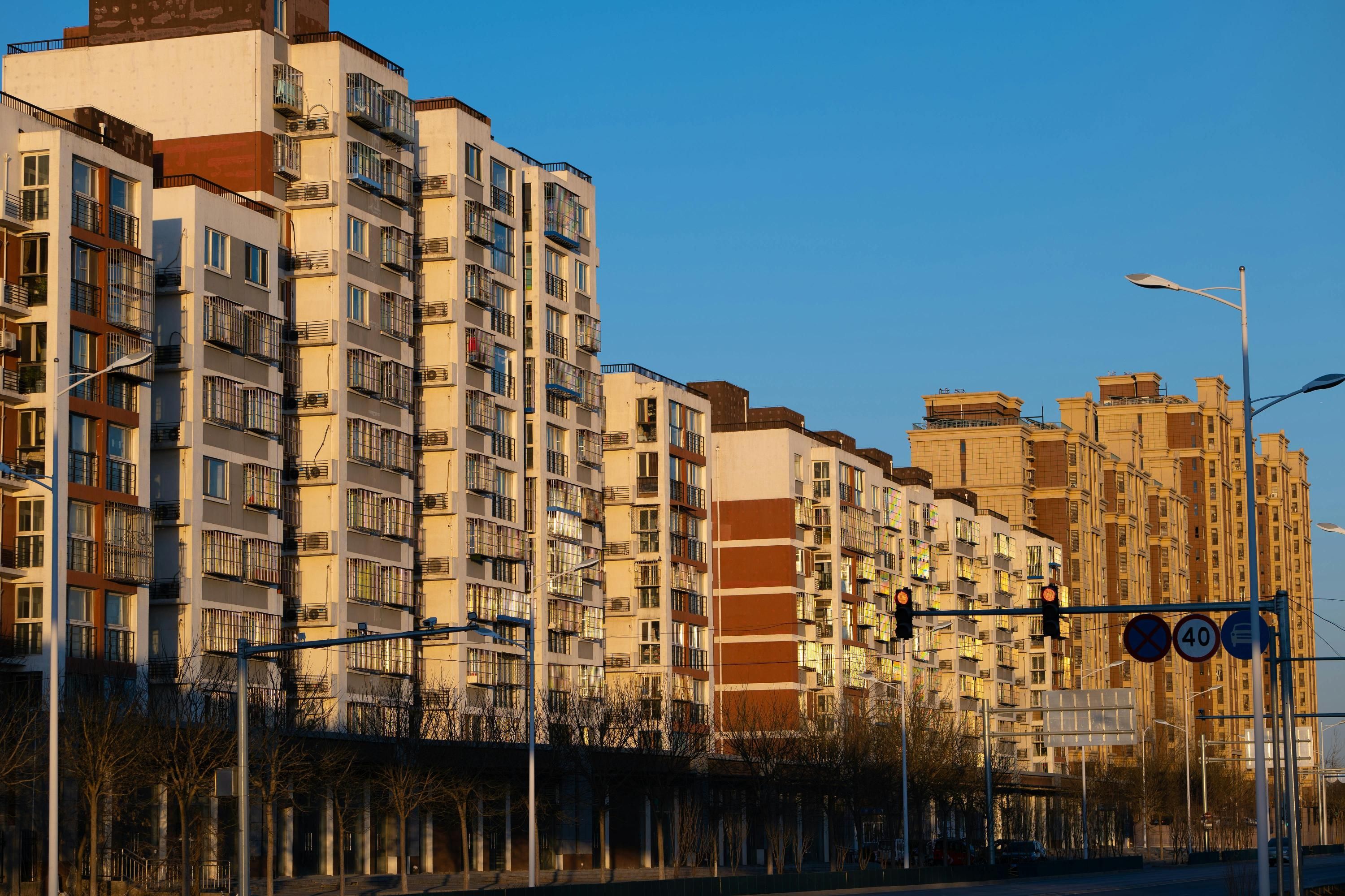 Переселенці з ТОТ можуть подати заявку на житловий ваучер Переселенці з ТОТ можуть подати заявку на житловий ваучер