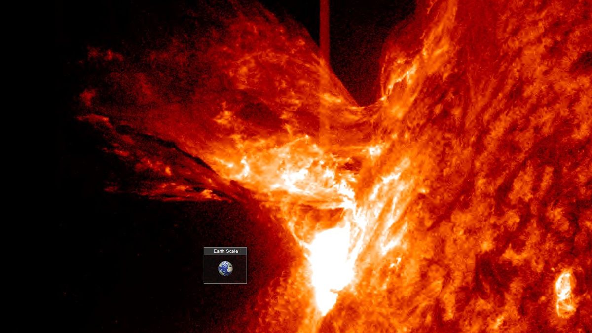 Сонячний спалах класу X зі знайомої нам області сонячних плям