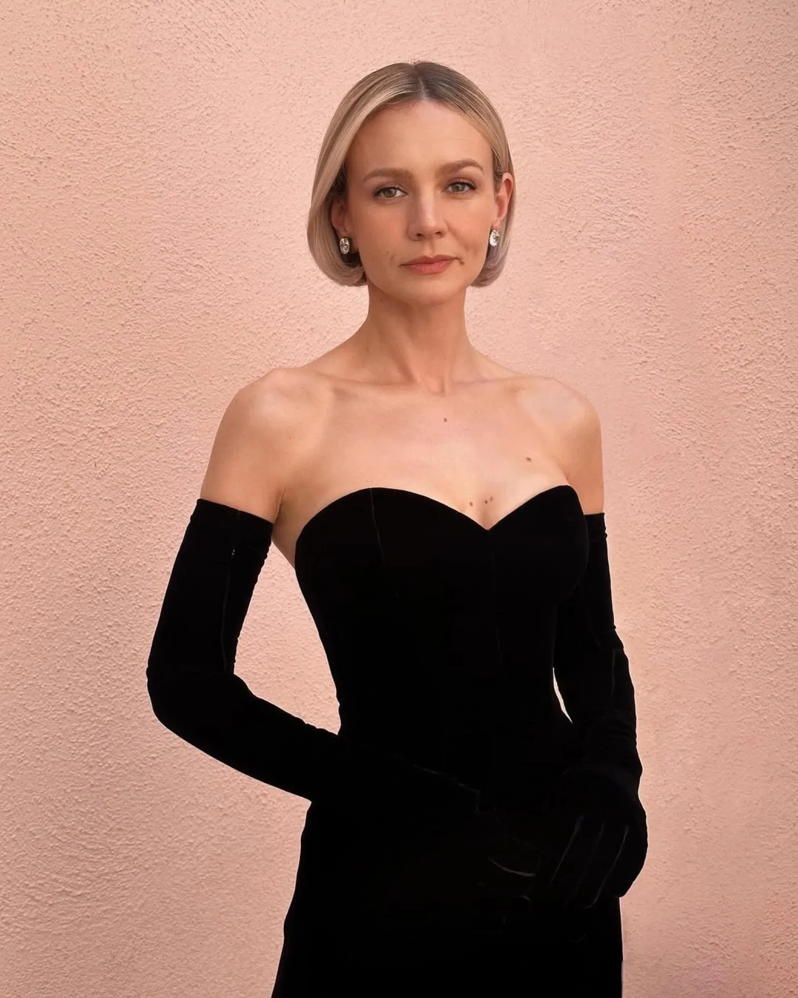 Прическа для густых волос / Фото Cosmopolitan