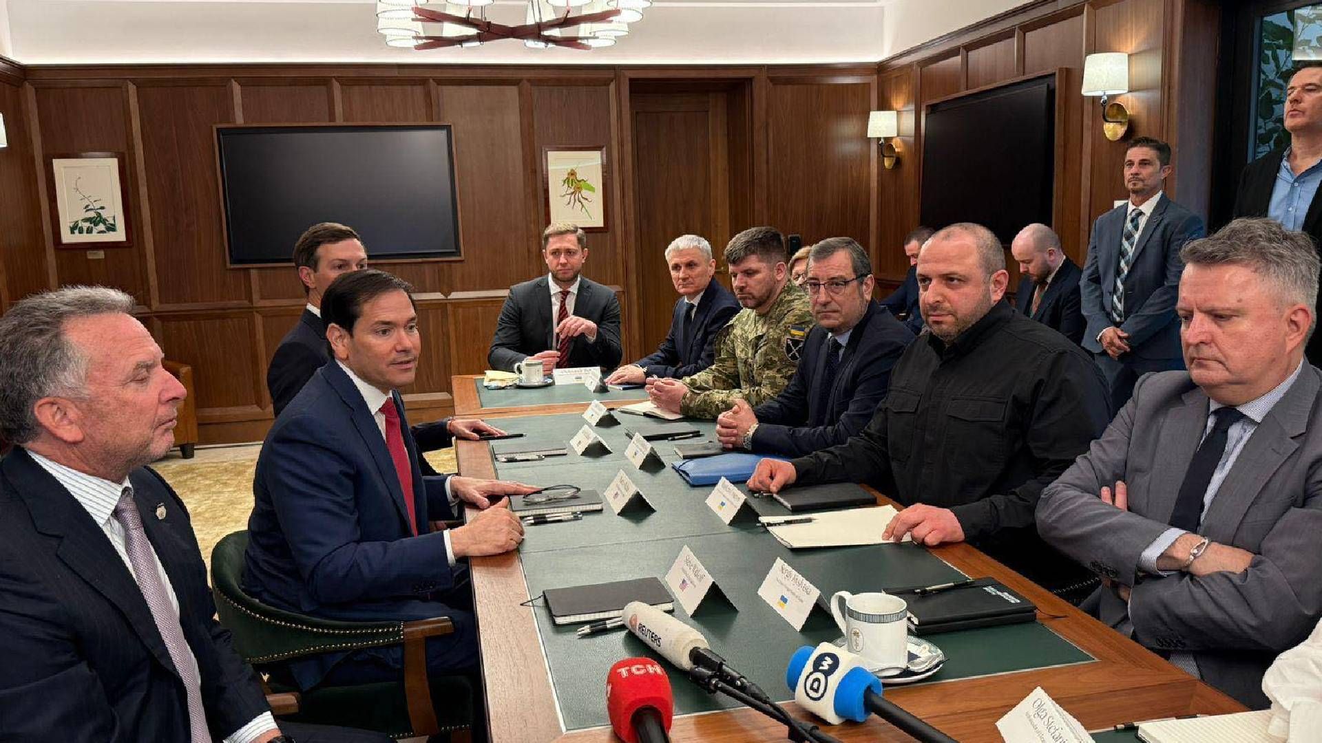 Переговори у Маямі не торкалися теми окупованих територій і виборів в Україні