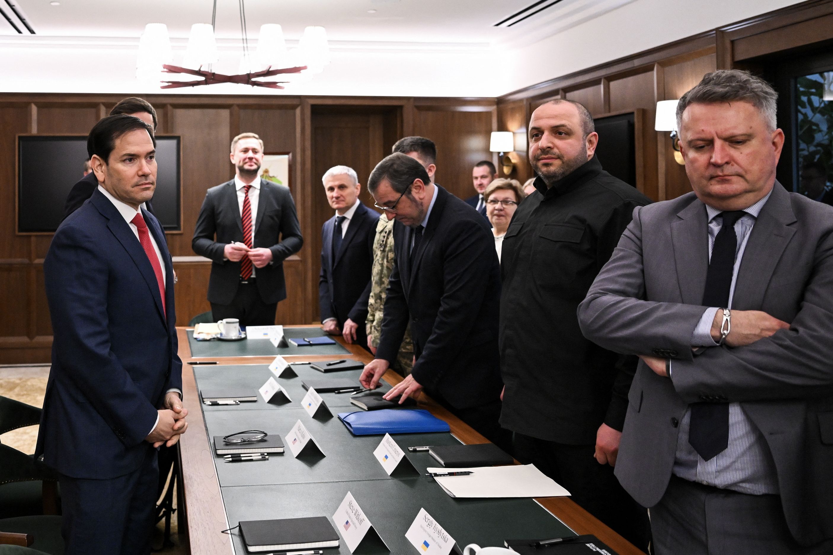 Мирные переговоры Мирные переговоры