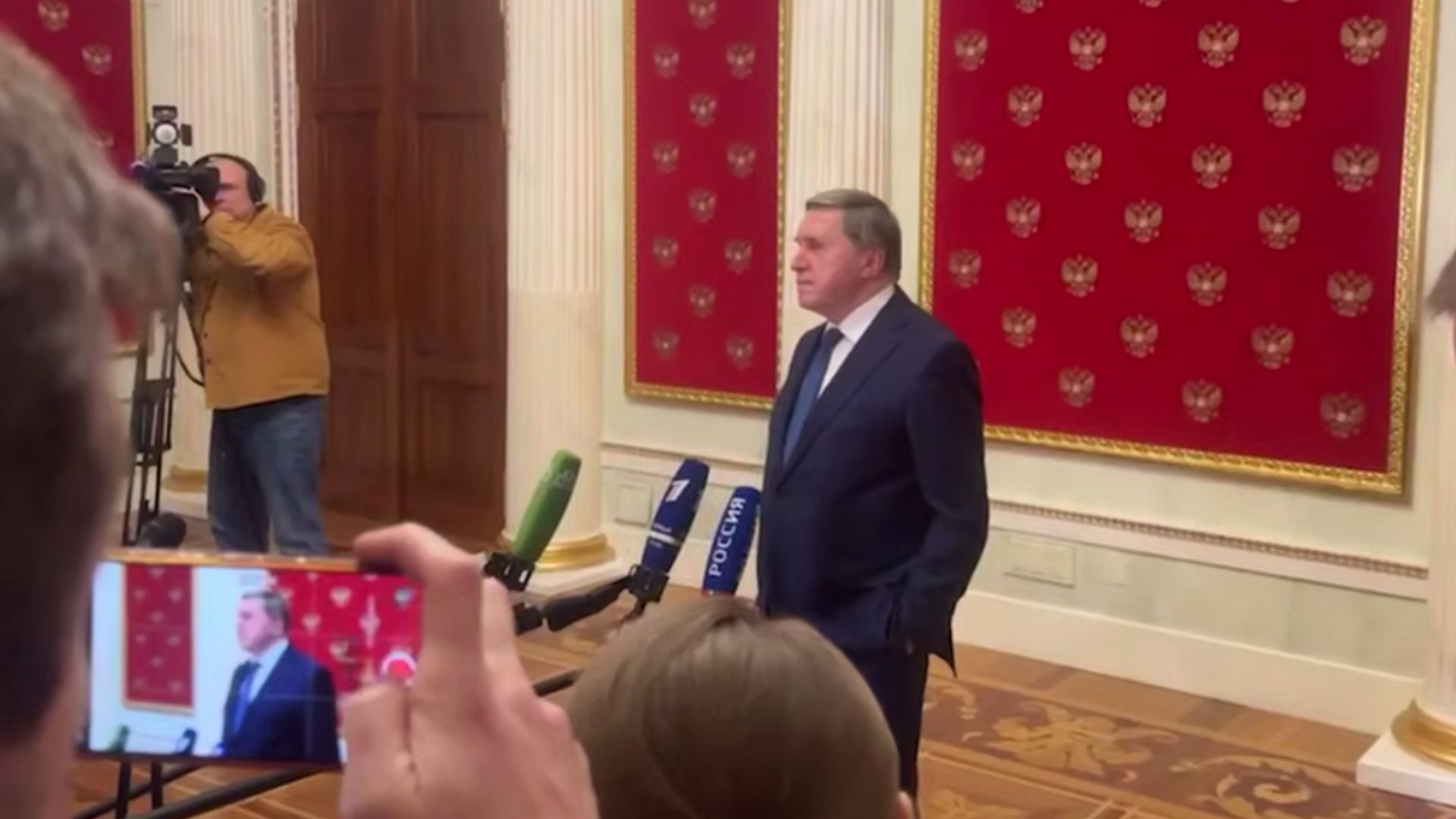 Ушаков перед журналістами