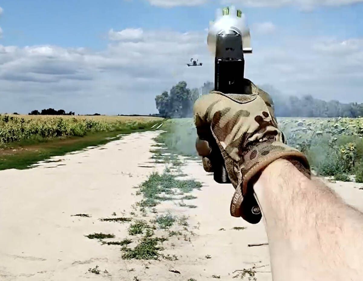 «Українська команда» закликає донатити на протидронові сіткомети: «Допоможемо Святому Миколаю зб - 24 Канал