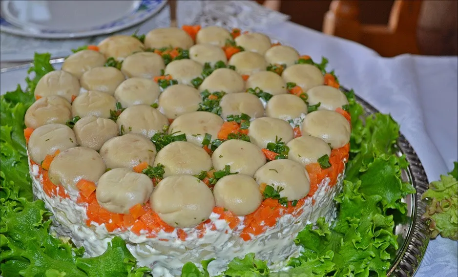 Салат з грибами