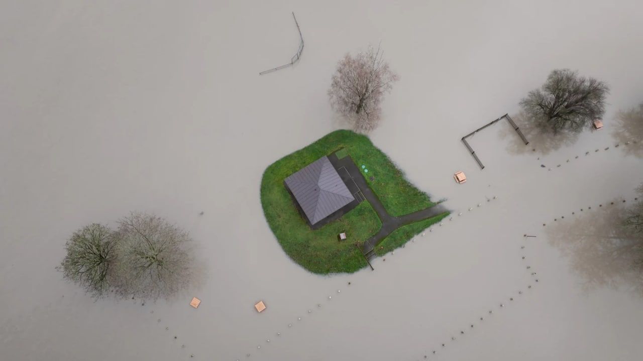 Разрушительные наводнения затопили штат Вашингтон