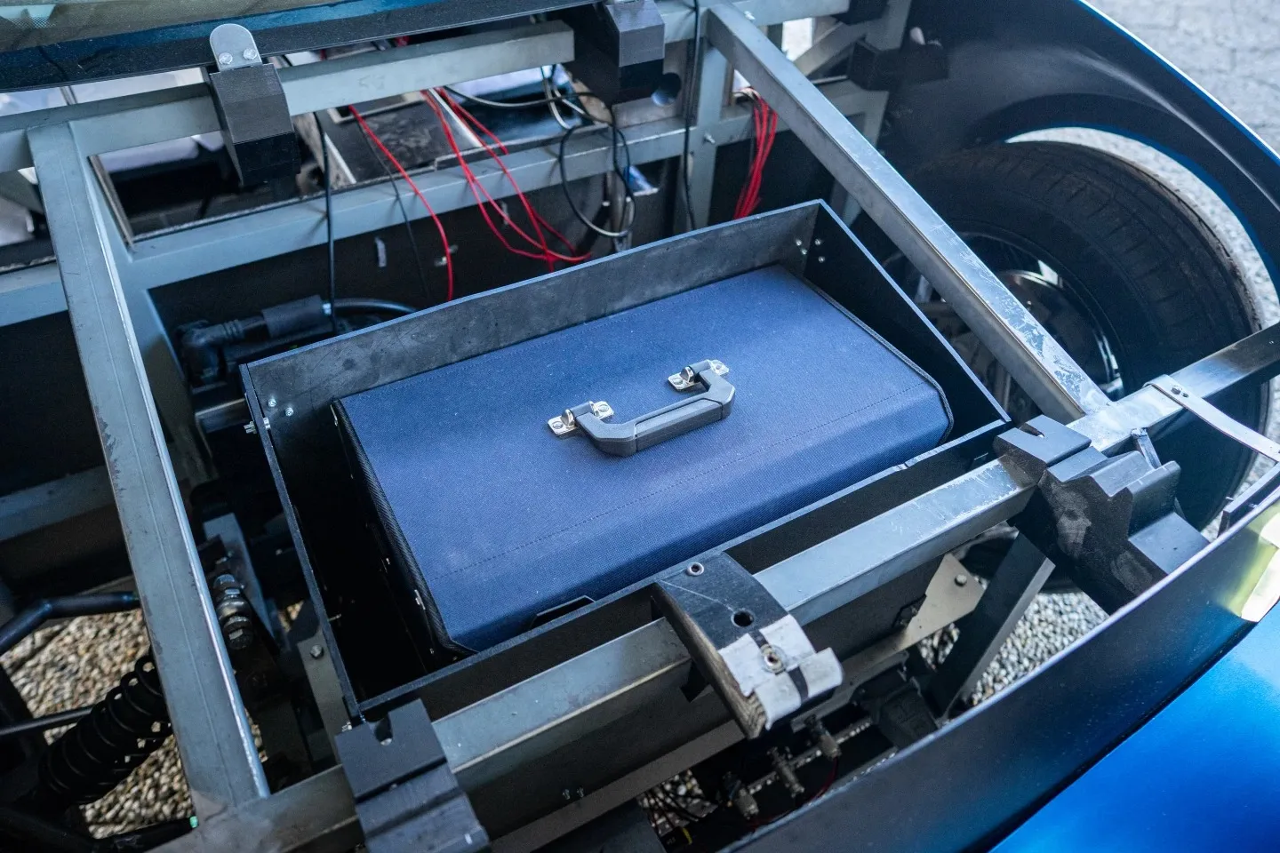 Автомобіль ARIA Автомобіль ARIA