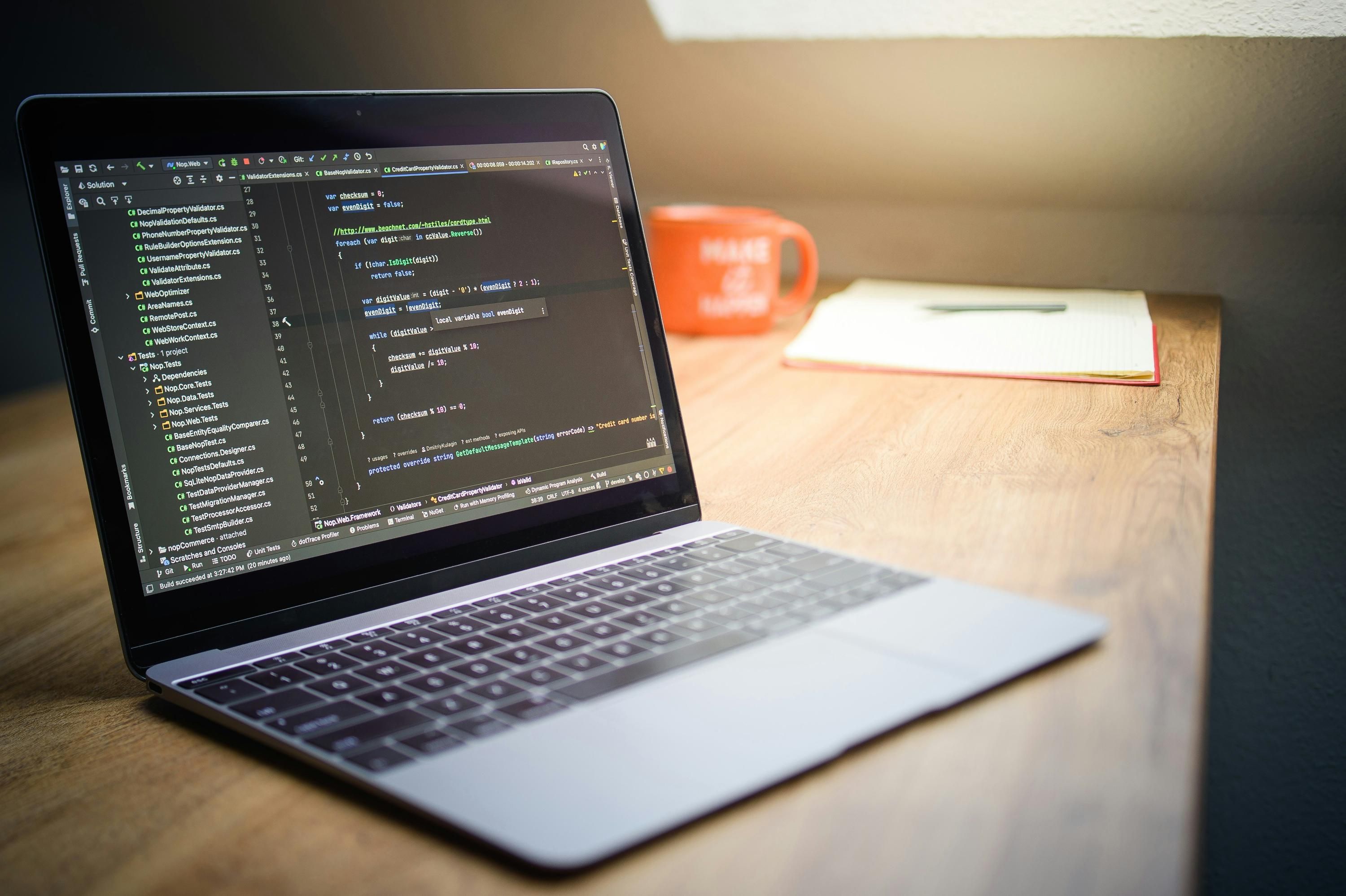 Найвищі зарплати в Україні, хто заробляє найбільше - які суми отримують айтішники у 2025 Найвищі зарплати в Україні, хто заробляє найбільше - які суми отримують айтішники у 2025