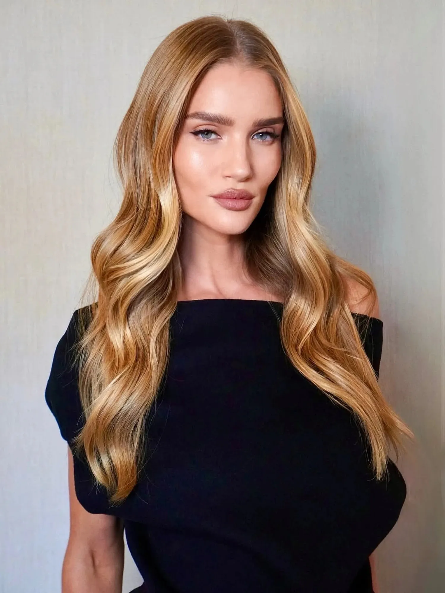 Красивые прически на зиму / Фото Harper's Bazaar