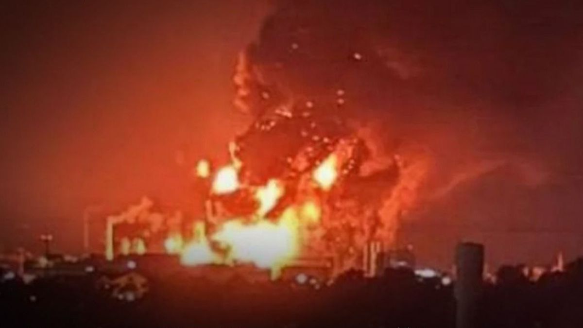 Під ударом опинився НПЗ у Слов'янську-на-Кубані