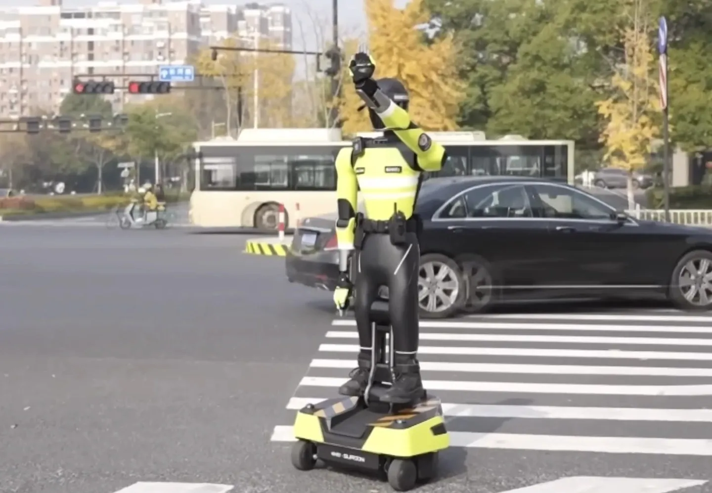 Робот Hangxing No. 1 Робот Hangxing No. 1