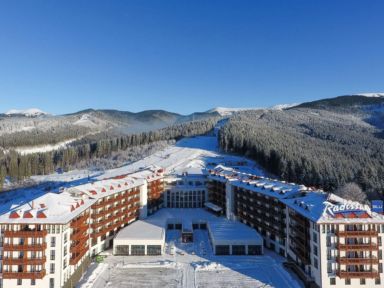 Как выглядит самый дорогой отель в Буковеле / фото Radisson Blu Resort Как выглядит самый дорогой отель в Буковеле / фото Radisson Blu Resort