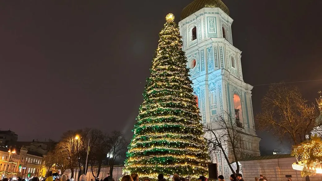 Елка на Софийской площади, Киев / фото Суспільного Елка на Софийской площади, Киев / фото Суспільного