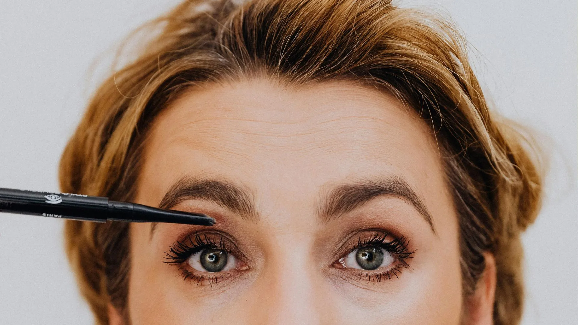 Макіяж жінок за 50 - що варто мати в косметичці Макіяж жінок за 50 - що варто мати в косметичці