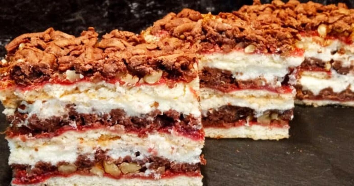 Святковий пляцок, яким захоплюються усі