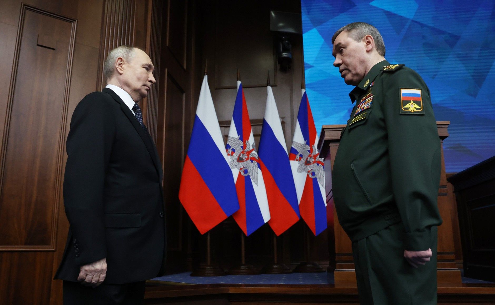 Российский диктатор Путин, начальник генштаба России Герасимов