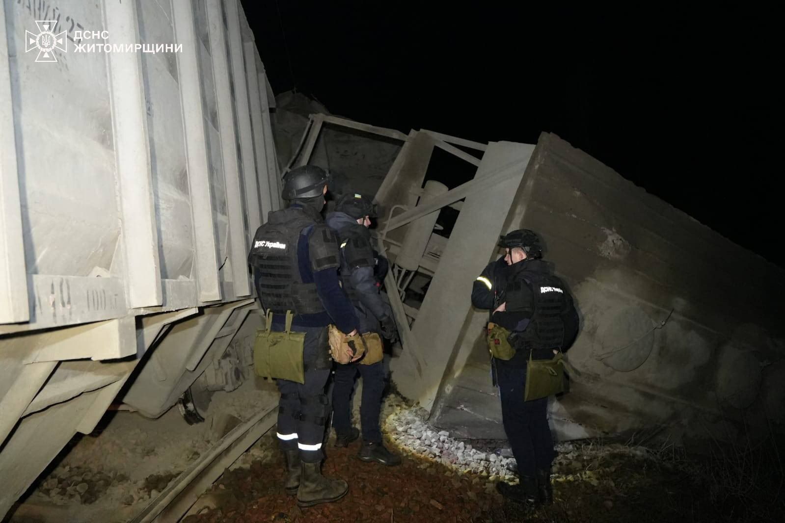 УЗ назвала причину, почему поезд на Житомирщине сошел с рельсов УЗ назвала причину, почему поезд на Житомирщине сошел с рельсов