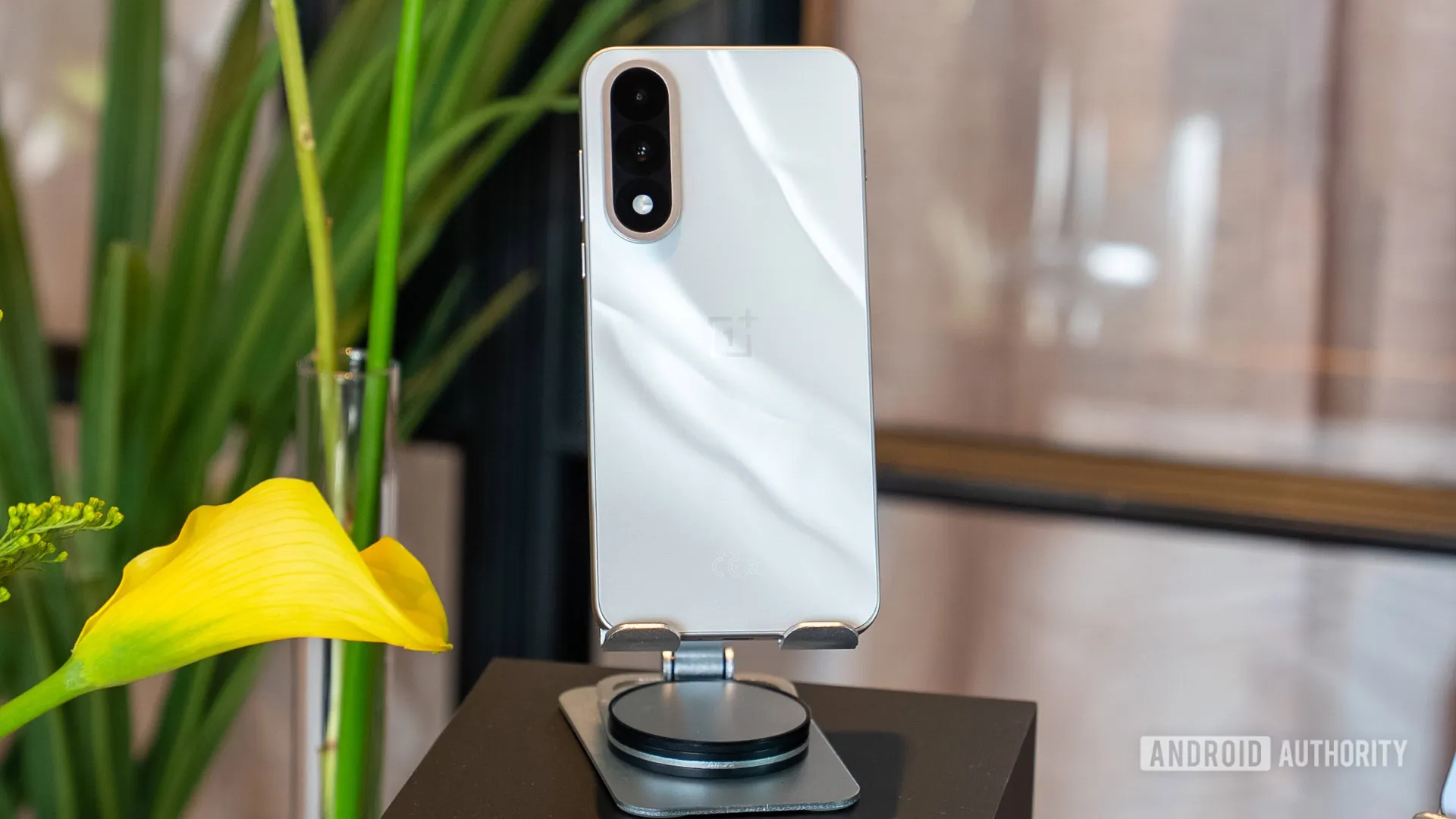 Новый смартфон OnePlus с батареей 9 000 мА-ч и экраном 165 Гц Новый смартфон OnePlus с батареей 9 000 мА-ч и экраном 165 Гц