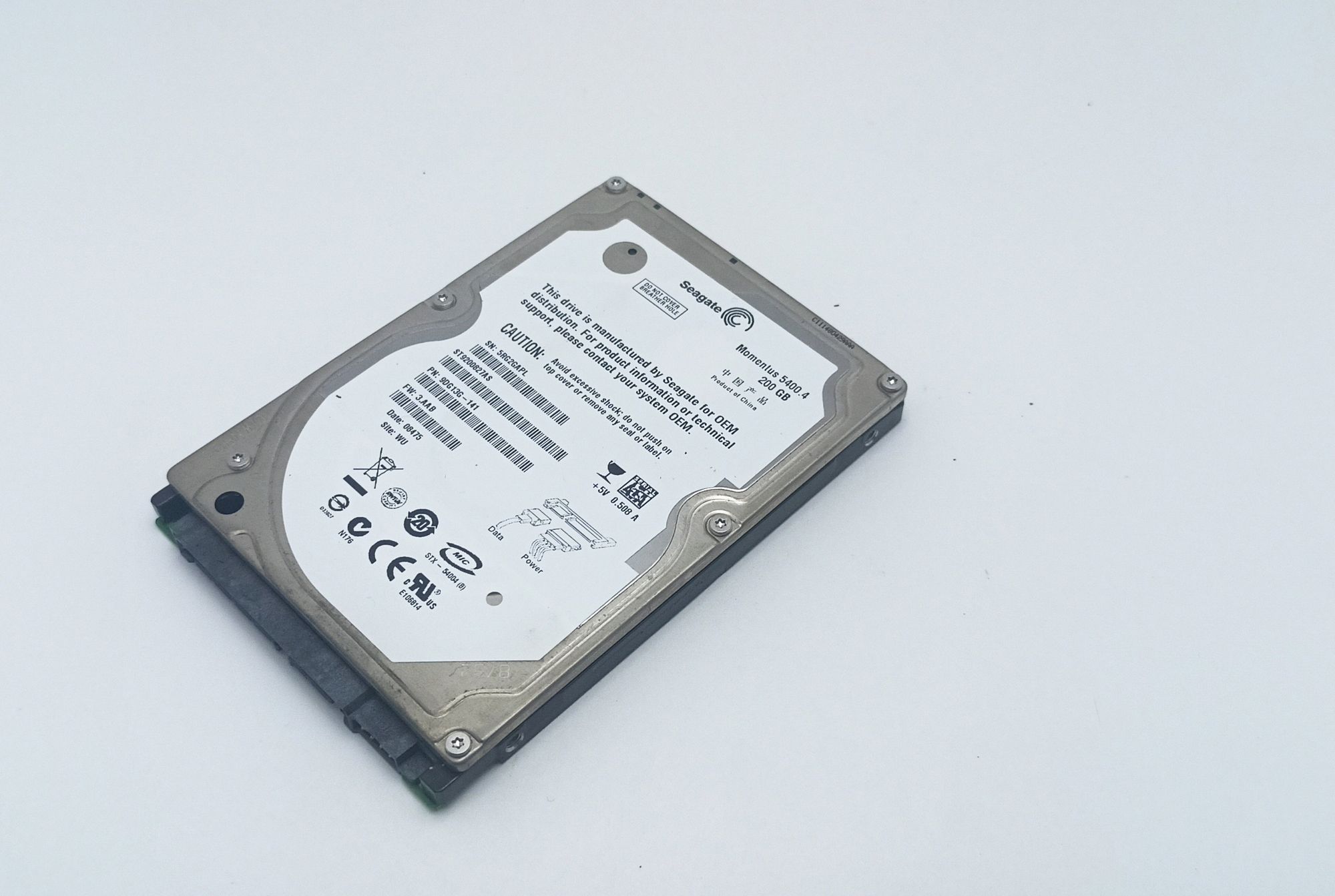 Чому виробники відмовляються від SATA-дисків Чому виробники відмовляються від SATA-дисків