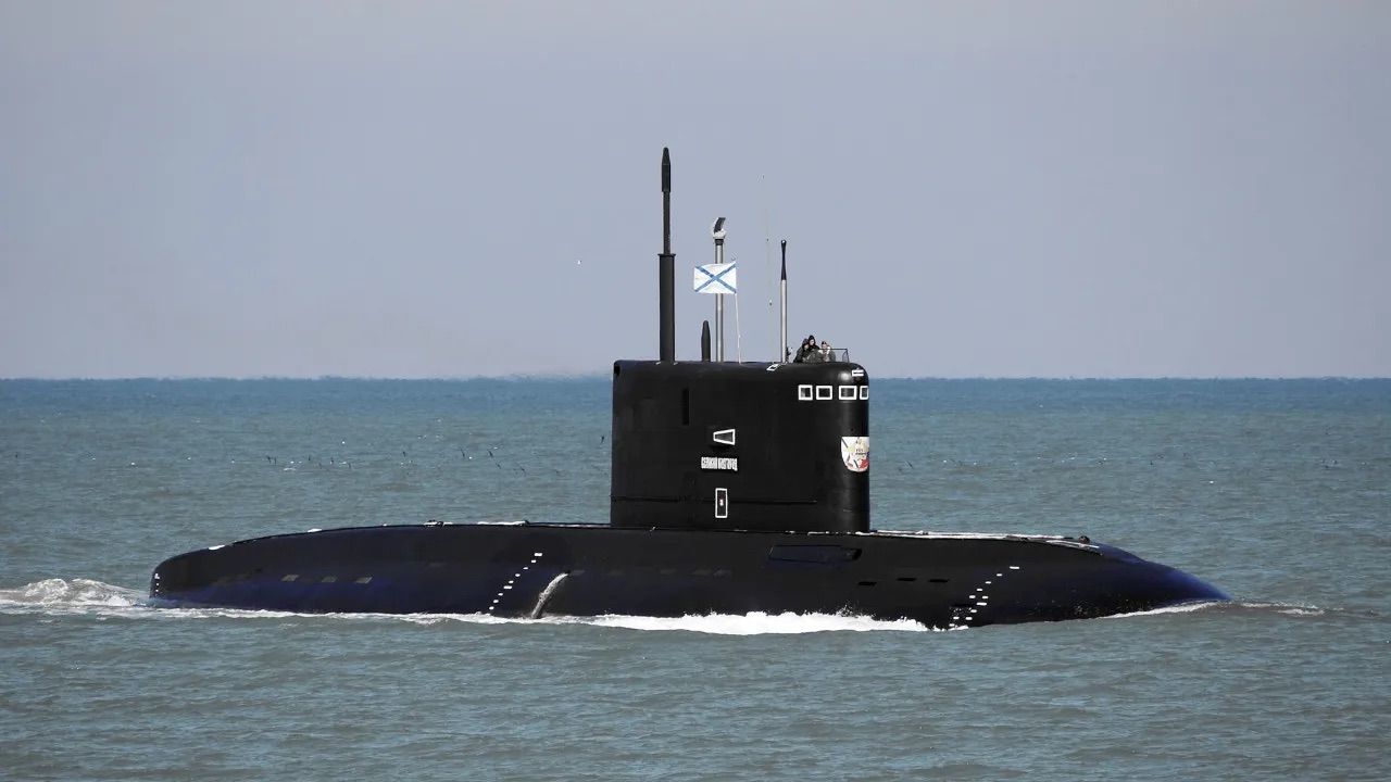 Какое количество ракетоносителей в Черном море 25 декабря