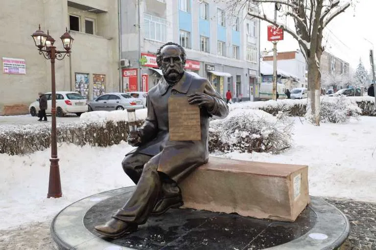 Ян Зег Борислав пам'ятник нафта аптека