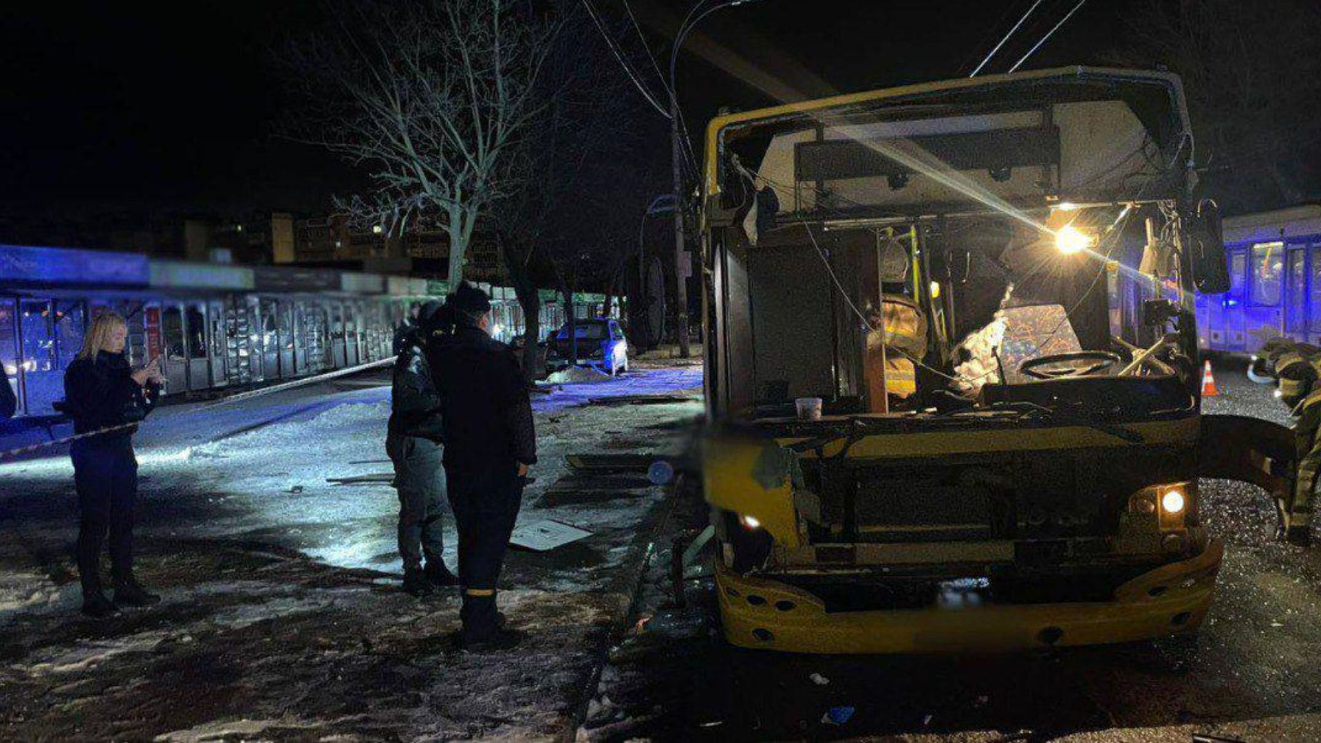 В Киеве подорвался автобус