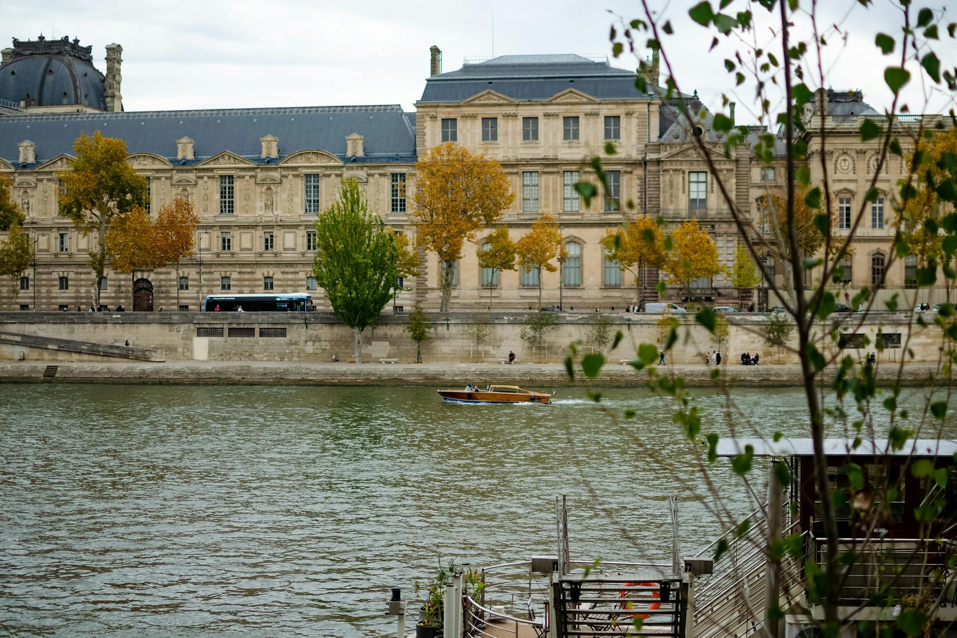 Во Франции можно сэкономить