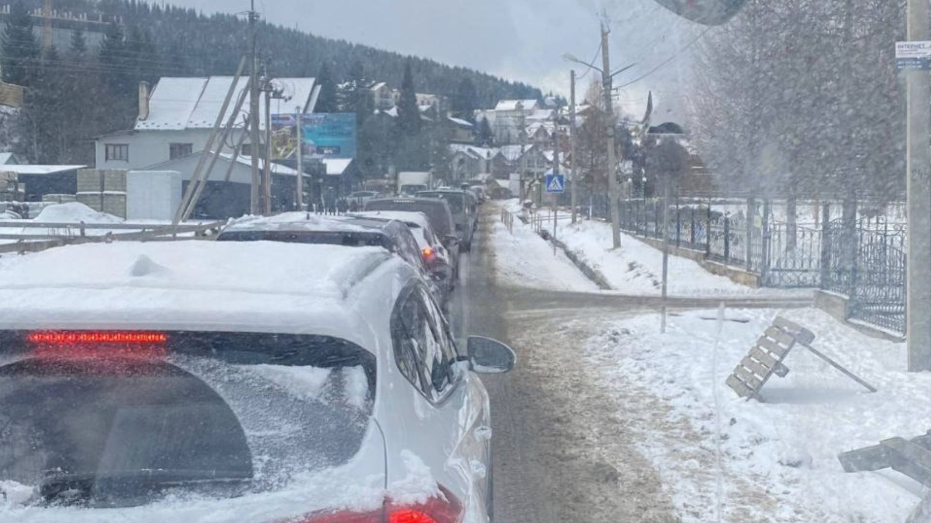 Затори в бік Буковеля Затори в бік Буковеля