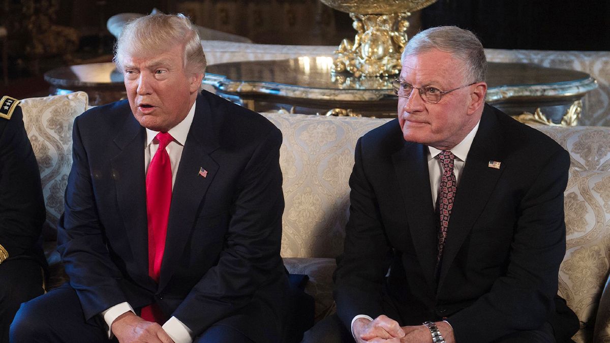 Трамп обозвал Келлога "идиотом" из-за поддержки Зеленского