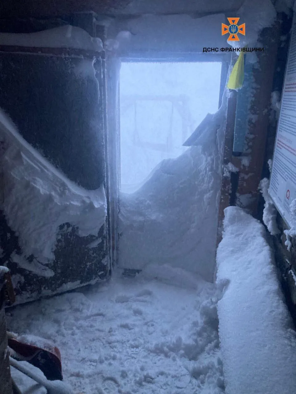 У Карпатах вирує негода