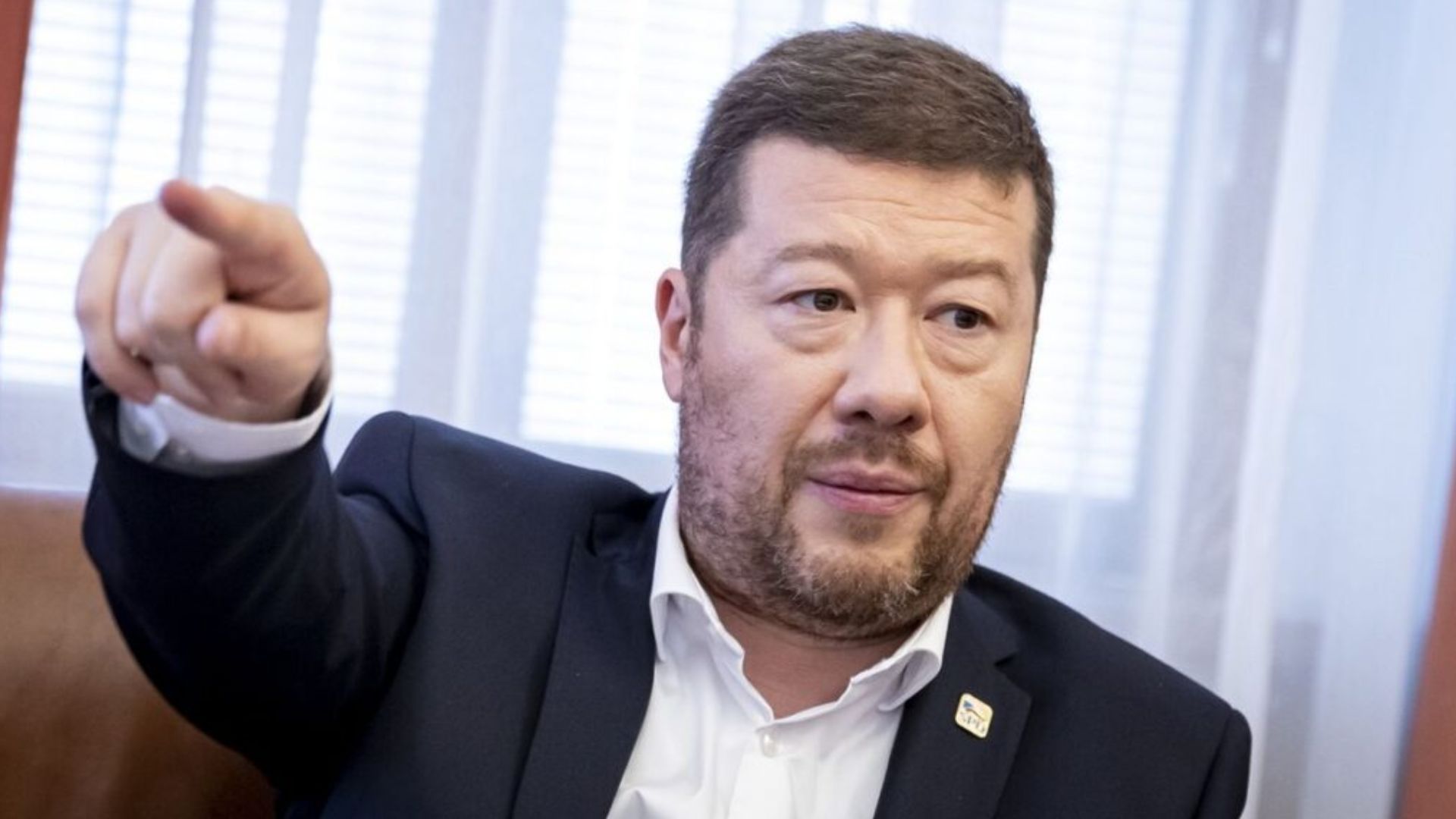 Томио Окамура