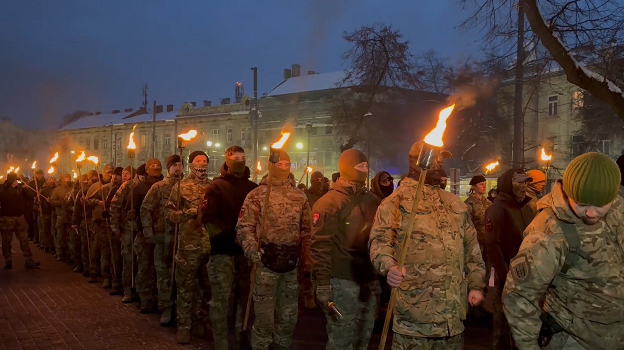 У Львові пройшла смолоскипна хода