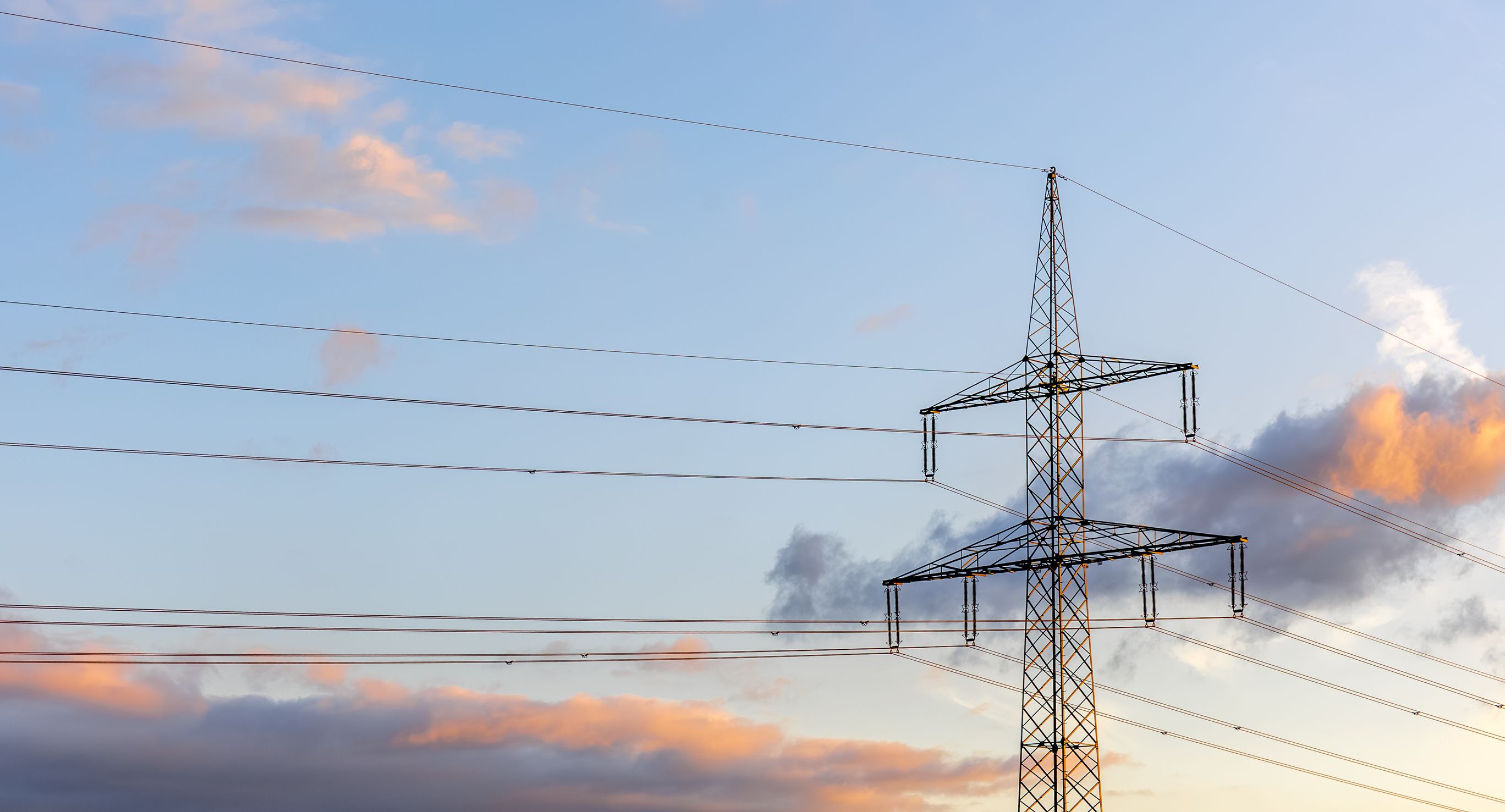 Во Львовской области частичное обесточивание из-за непогоды