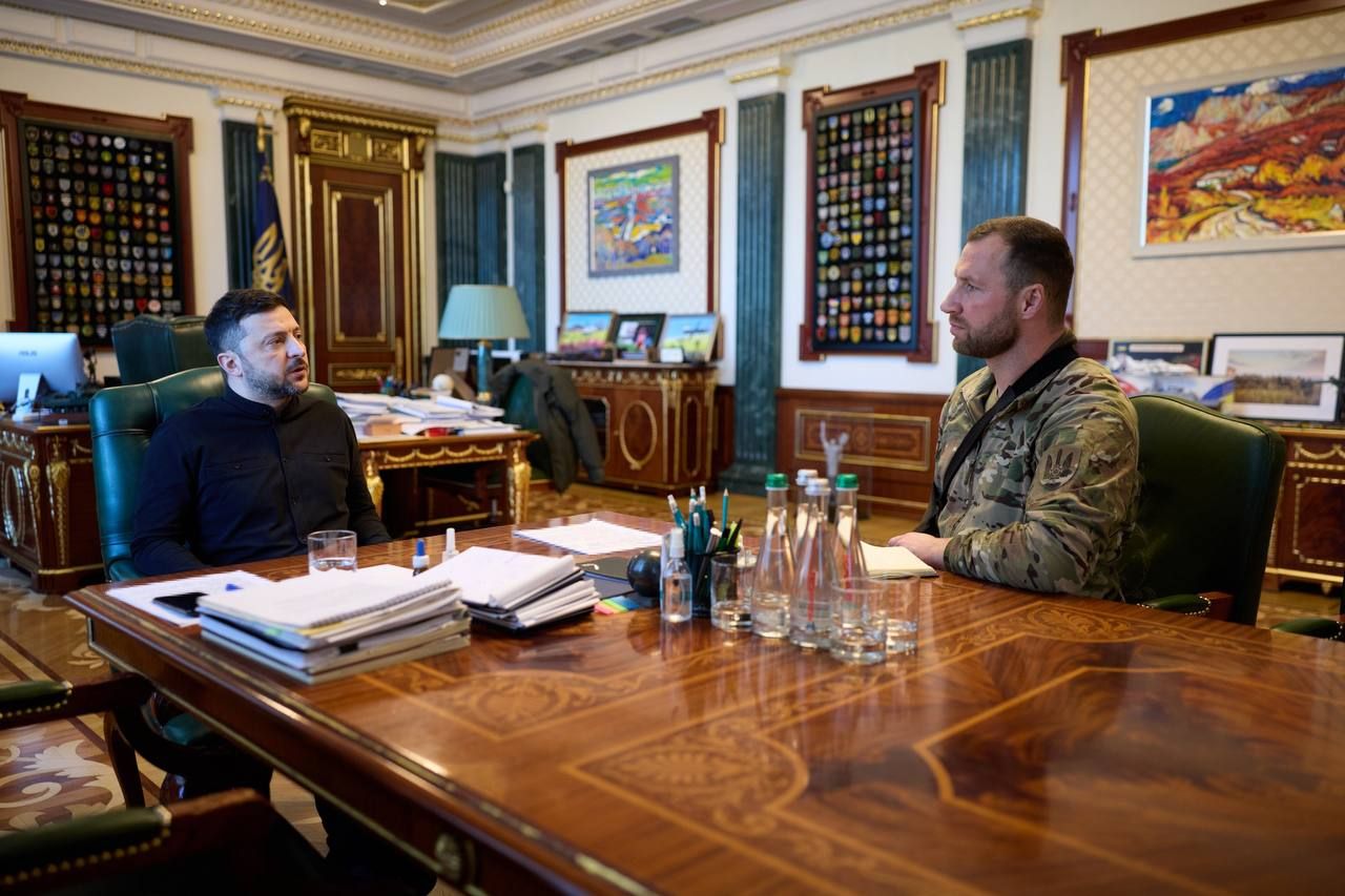 Зеленський призначив виконуючим обов'язків глави СБУ Євгена Хмару Зеленський призначив виконуючим обов'язків глави СБУ Євгена Хмару