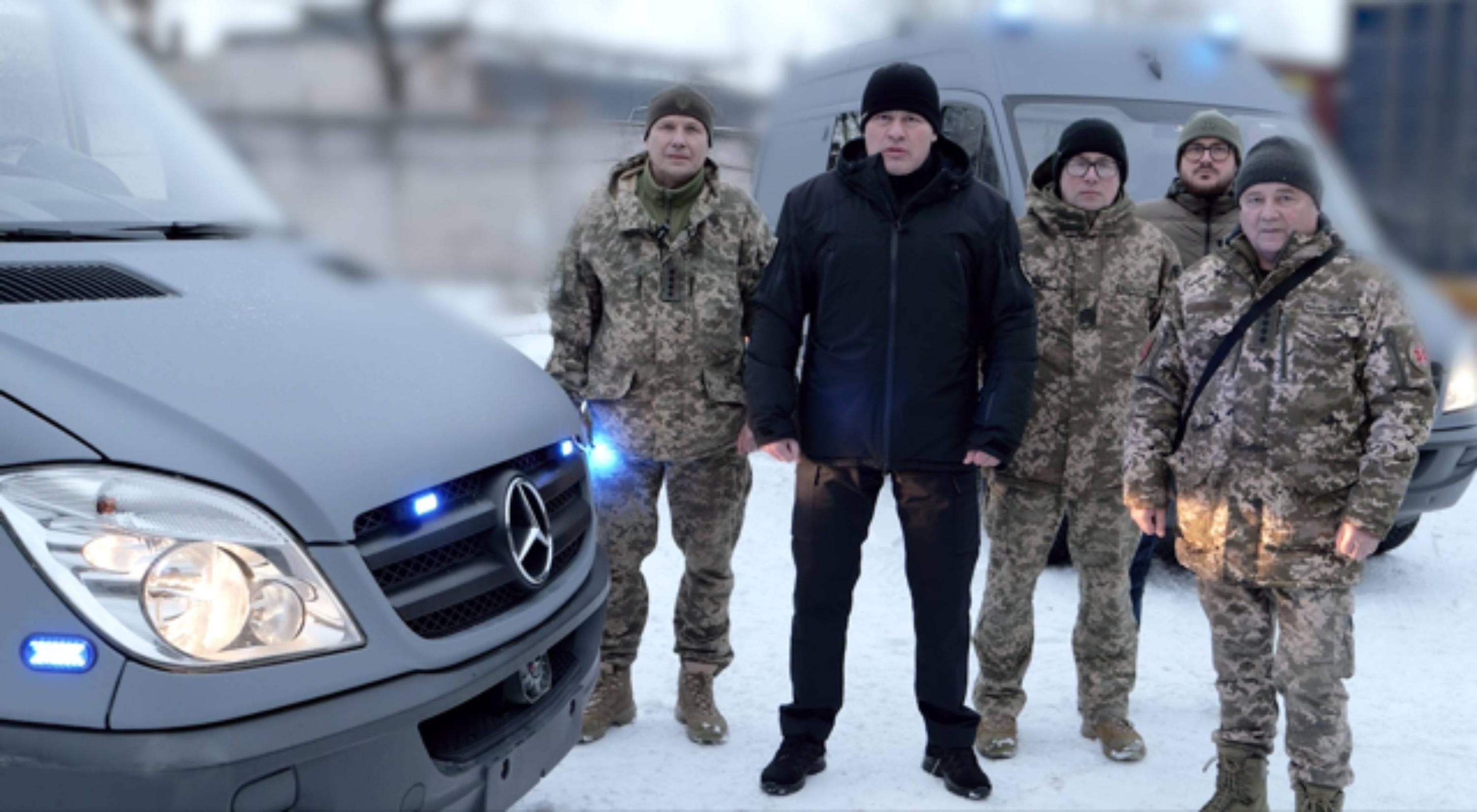 143 ОМБр отримала автомобіль "швидкої"