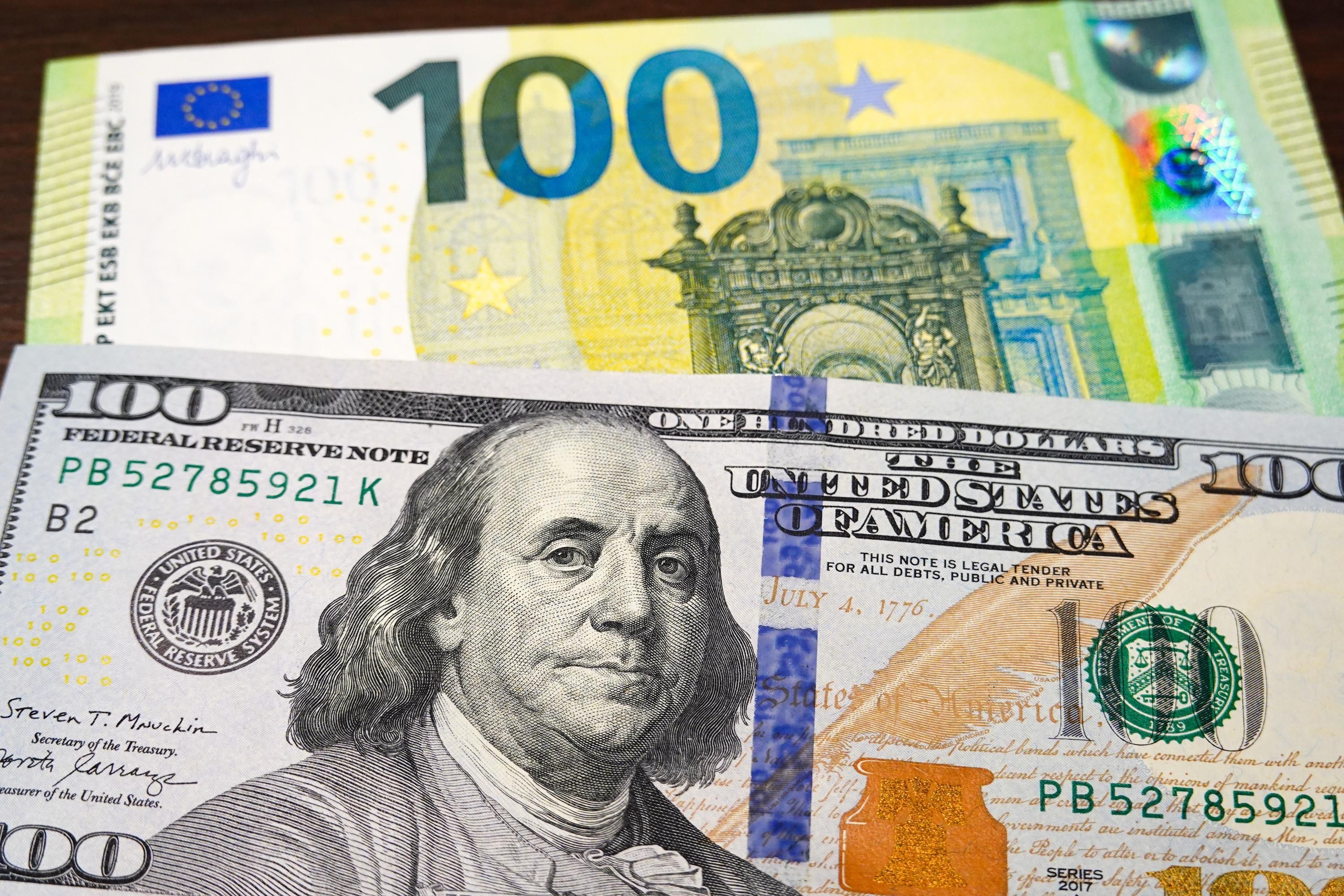 Продавать или покупать валюту Продавать или покупать валюту