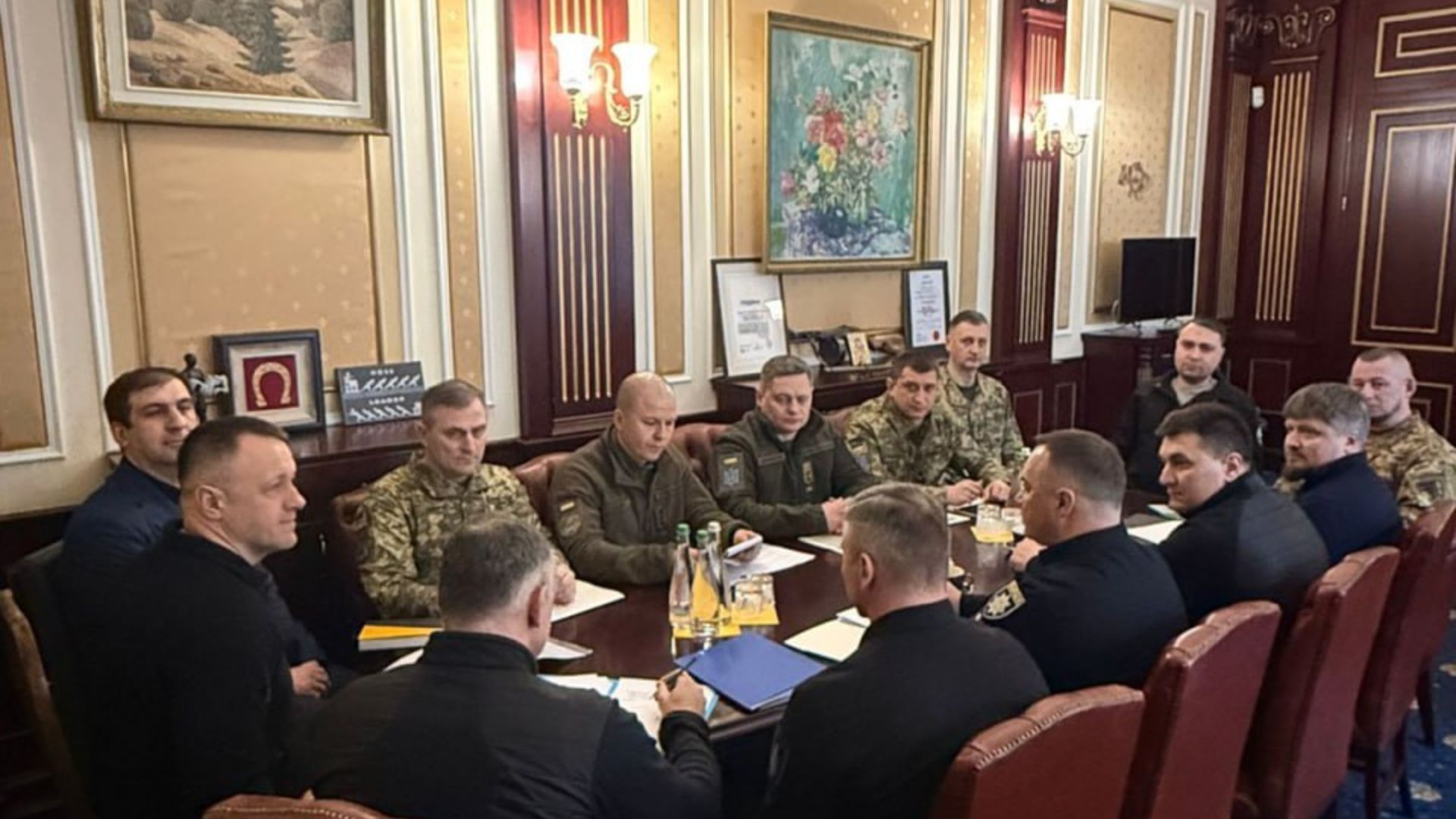 Готовятся механизмы борьбы с коррупцией в ТЦК и СОЧ Готовятся механизмы борьбы с коррупцией в ТЦК и СОЧ