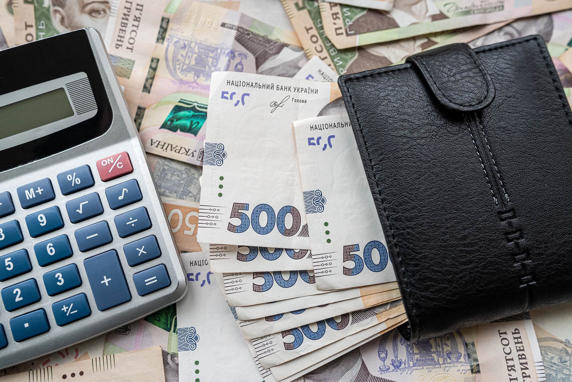 Як працюючому пенсіонеру зменшити суму податку